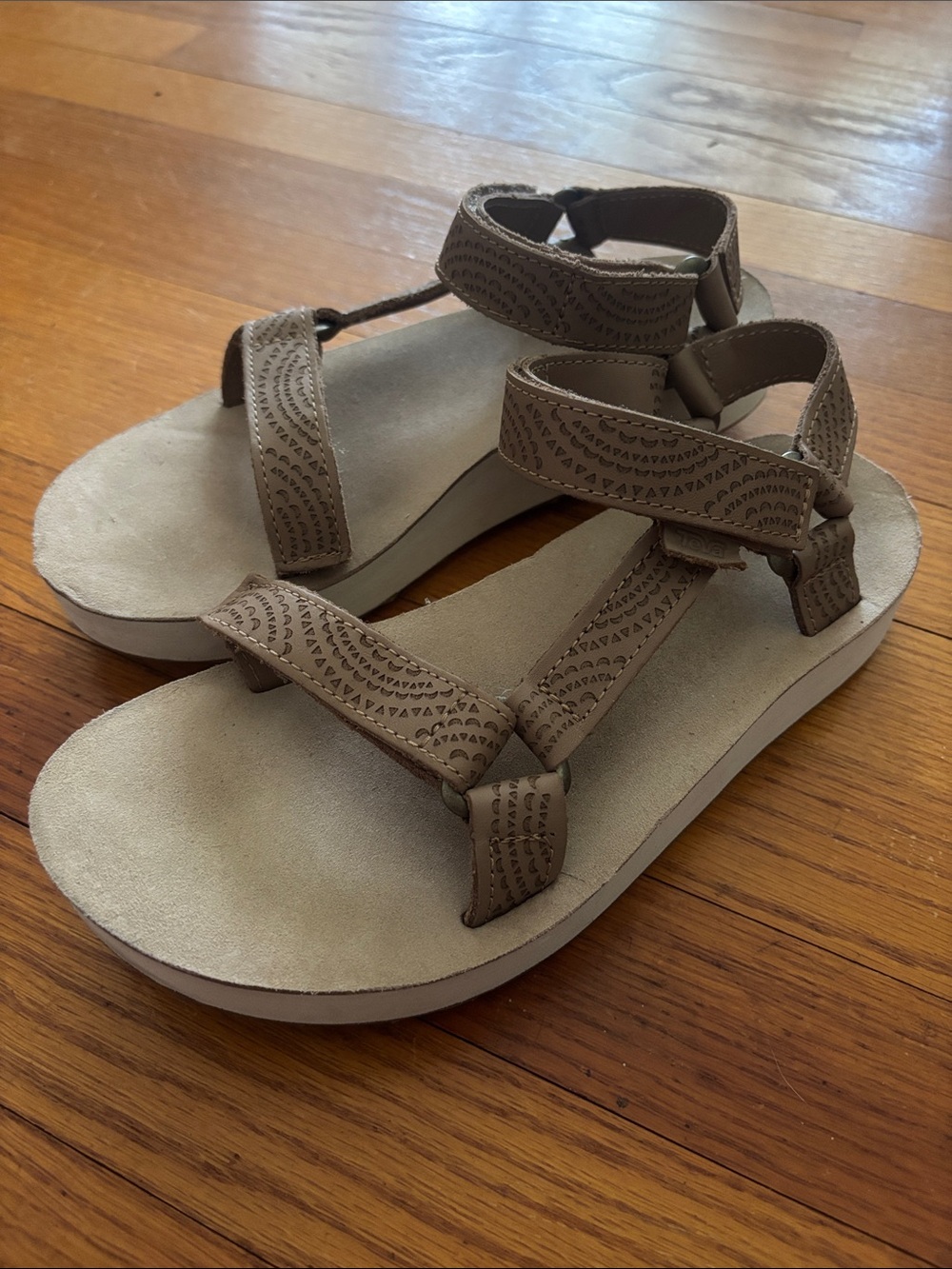 Teva Midform Universal Star Sandal!